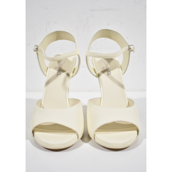 Chanel 22S Ivory Lambskin Leather CC Heel Logo Ankle Strap Sandal Pump 40.5 - Picture 4 of 11